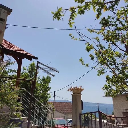 Lu Apartmán Jesenice (Split-Dalmatia)
